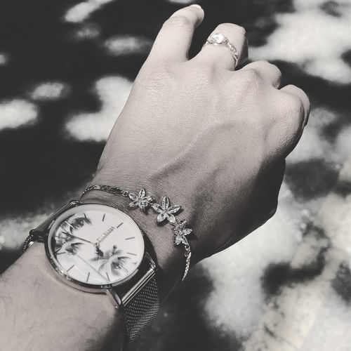 Customer photo review of Austrian Crystals Flowers Bracelet