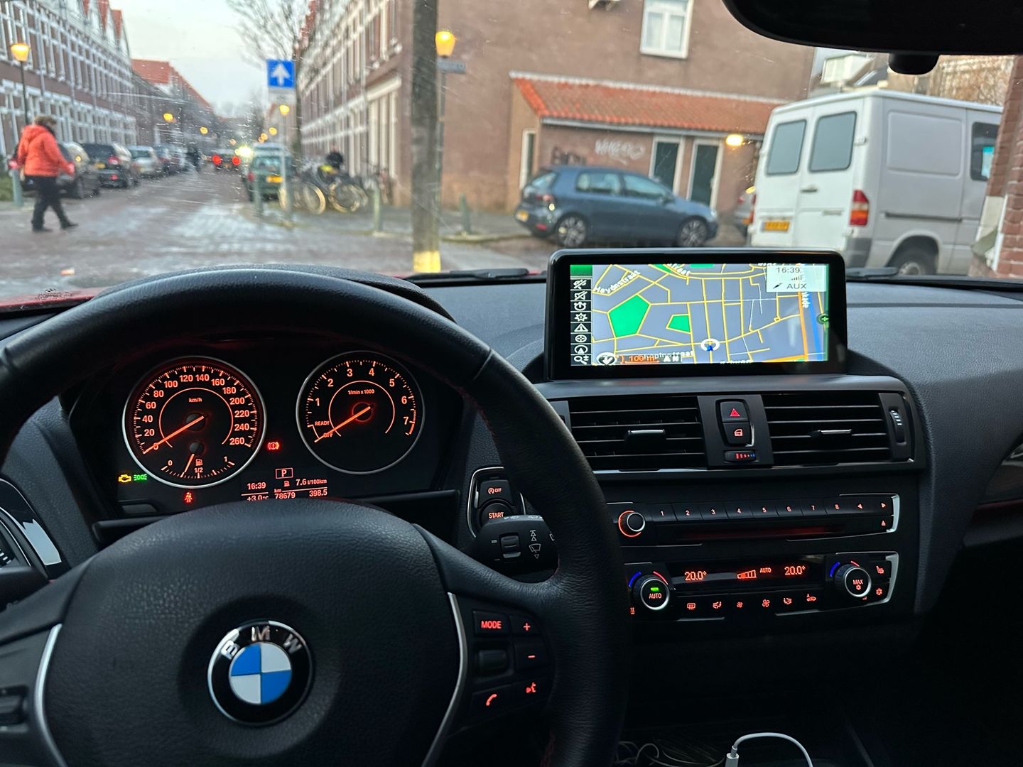 Customer photo review of BMW F-Series 1 & 2 Series F20/F21/F22/F23 8.8"/10.25" Multimedia Touchscreen Display + Built-in Wireless CarPlay & Android Auto | 2012 - 2016 (LHD | RHD)