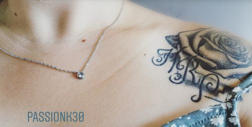 Customer photo review of Gloss Necklace