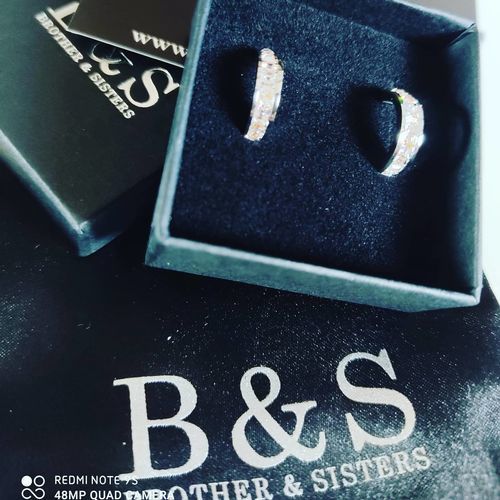 Customer photo review of Majesty Earrings