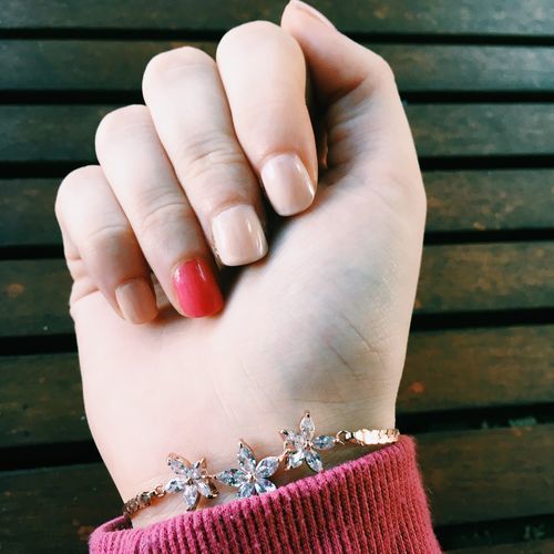 Customer photo review of Austrian Crystals Flowers Bracelet