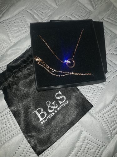 Customer photo review of Necklace with Joined Rings & Crystals