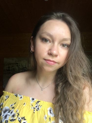Customer photo review of Gloss Necklace