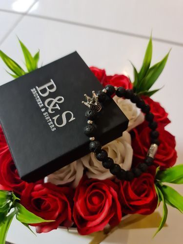 Customer photo review of White Gold Crown with Volcanic Stones