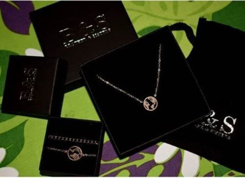 Customer photo review of Little Earth Necklace
