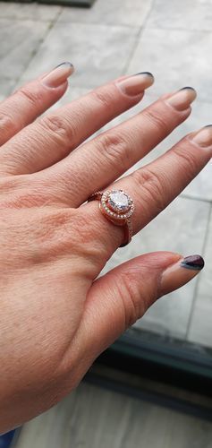 Customer photo review of Rose Gold Circle Ring