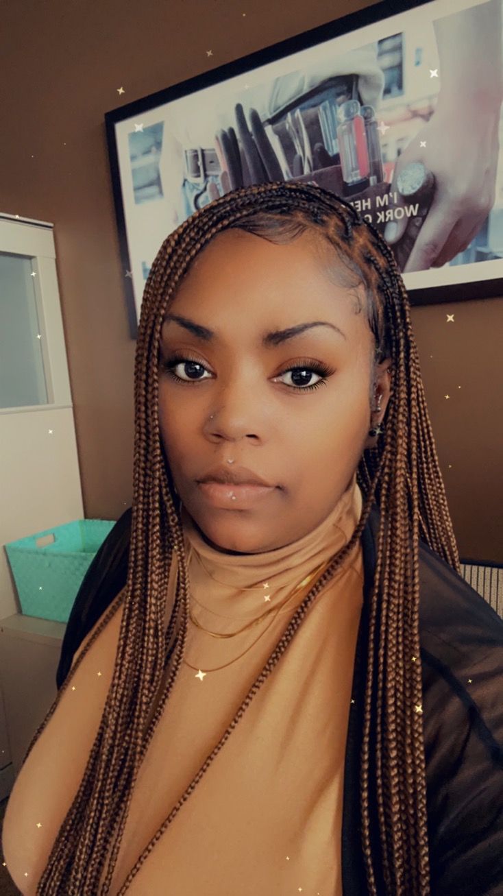 Customer photo review of Beyoncé Knotless Braids Wigs (Ready To Ship)