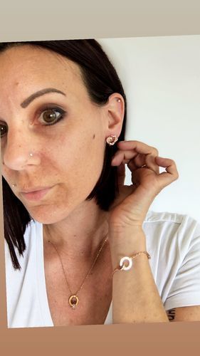 Customer photo review of Necklace with Joined Rings & Crystals