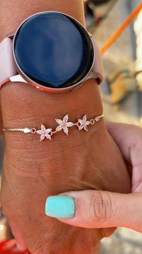 Customer photo review of Austrian Crystals Flowers Bracelet