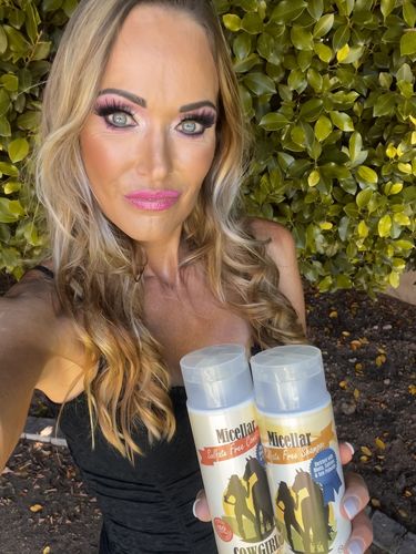 Customer photo review of Micellar Sulfate-Free Shampoo & Conditioner Combo with Hair & Nail Herbs