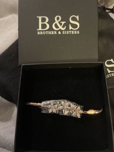 Customer photo review of Austrian Crystals Flowers Bracelet