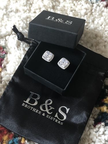 Customer photo review of Silver Timeless Earrings