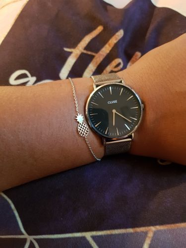 Customer photo review of Little Pineapple Bracelet