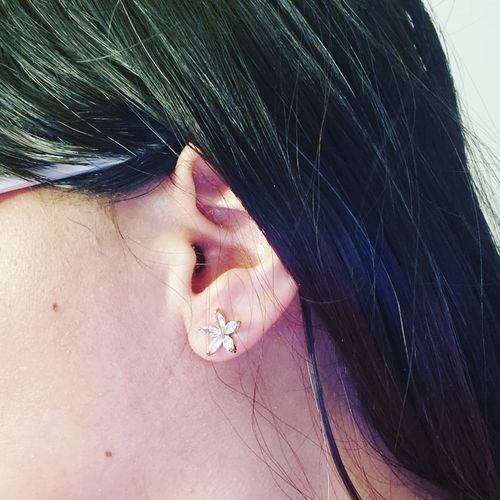 Customer photo review of Austrian Crystals Flowers Earrings