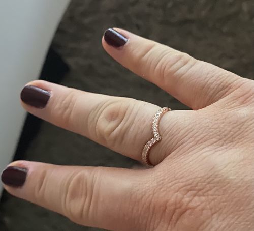 Customer photo review of Rose Gold Minimalist Ring