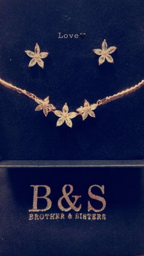 Customer photo review of Austrian Crystals Flowers Earrings