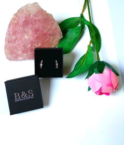 Customer photo review of Majesty Earrings