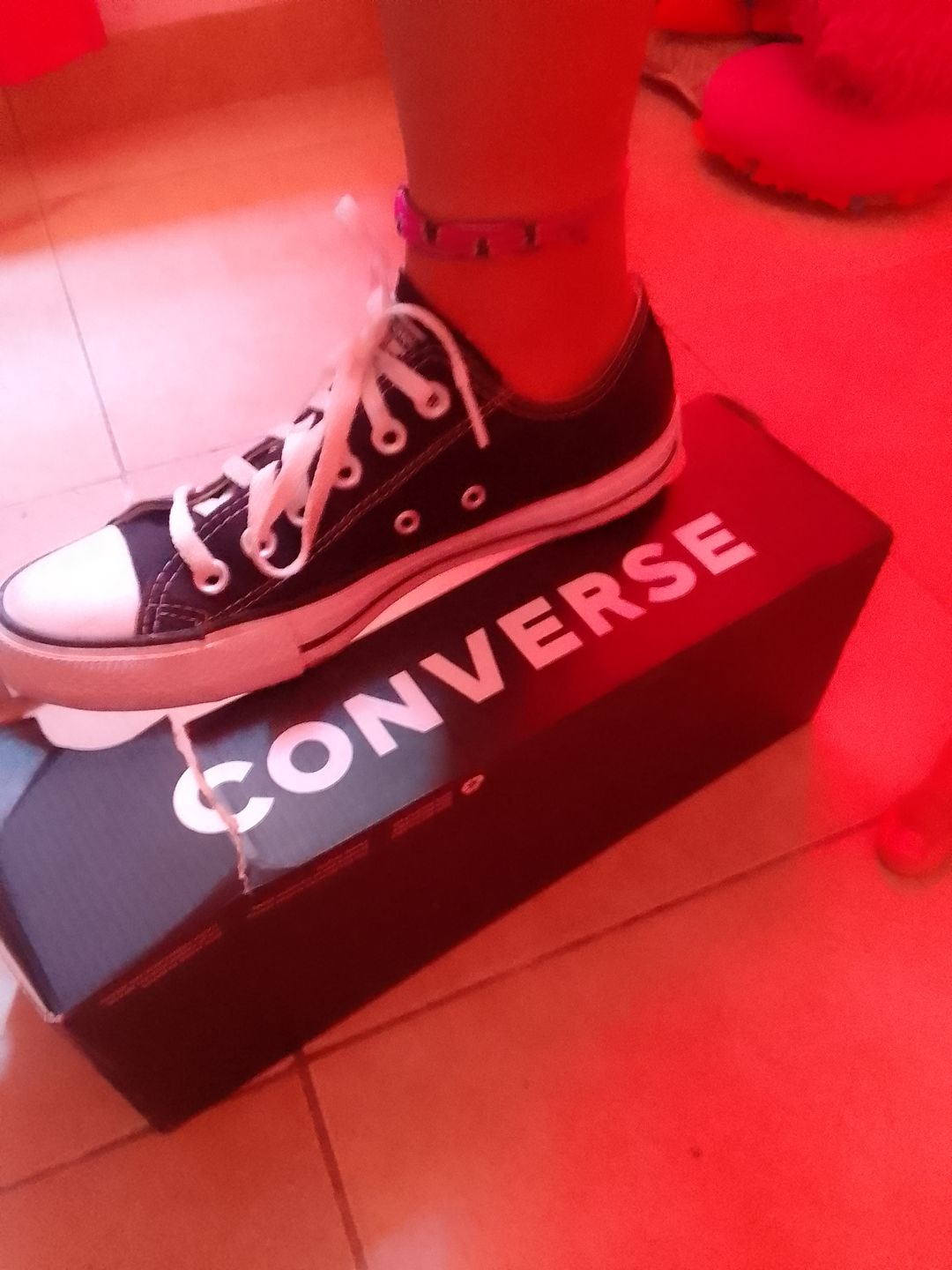 Customer photo review of Zapatillas Converse Chuck Taylor Core Negro