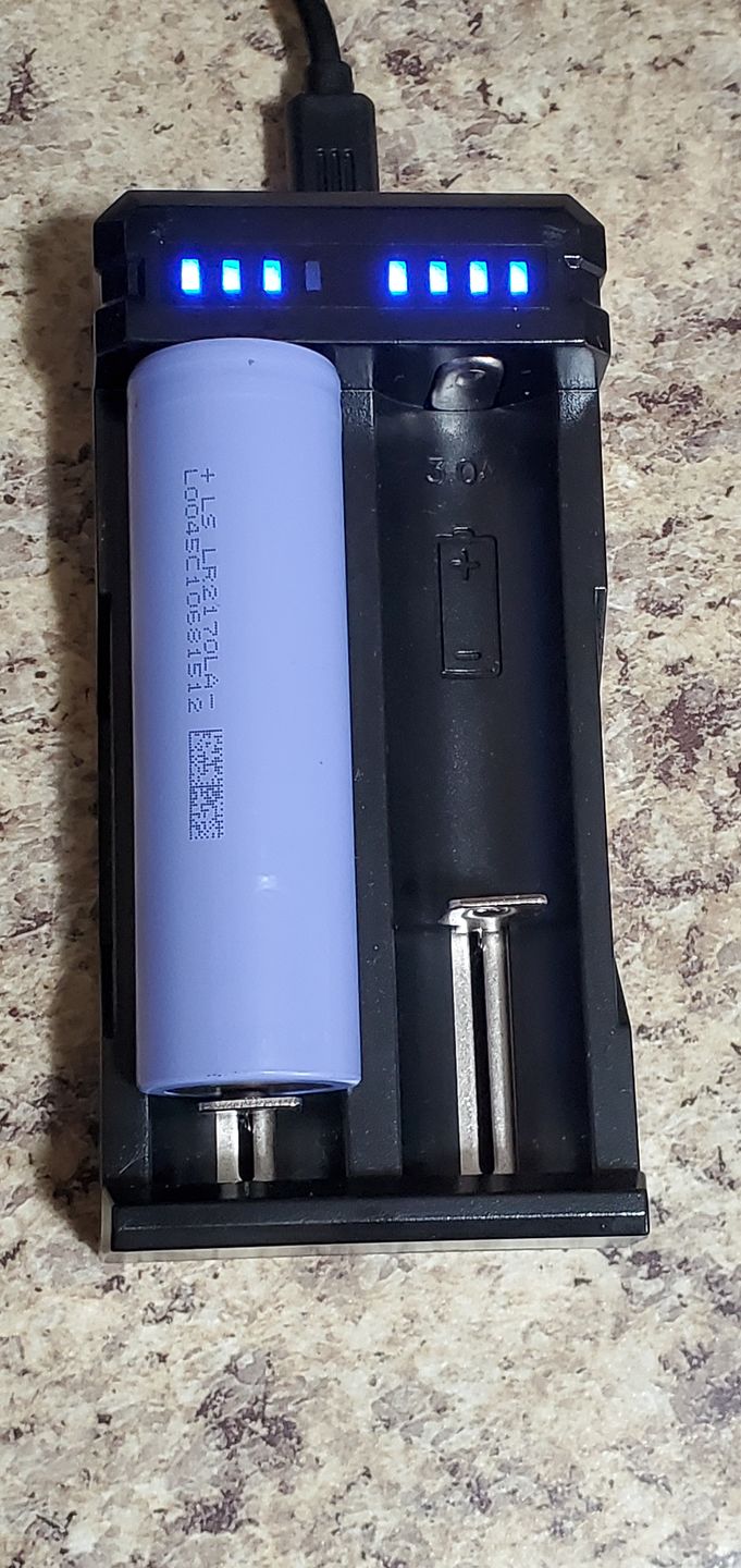 Customer photo review of XTAR SC2 USB Portable 3A Speedy Battery Charger