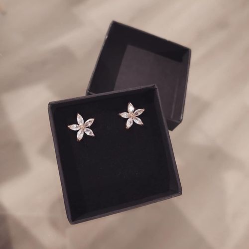Customer photo review of Austrian Crystals Flowers Earrings