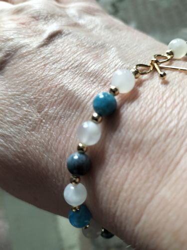 Customer photo review of Bracelet Détoxifiant Apatite et Pierre de Lune | Or fin