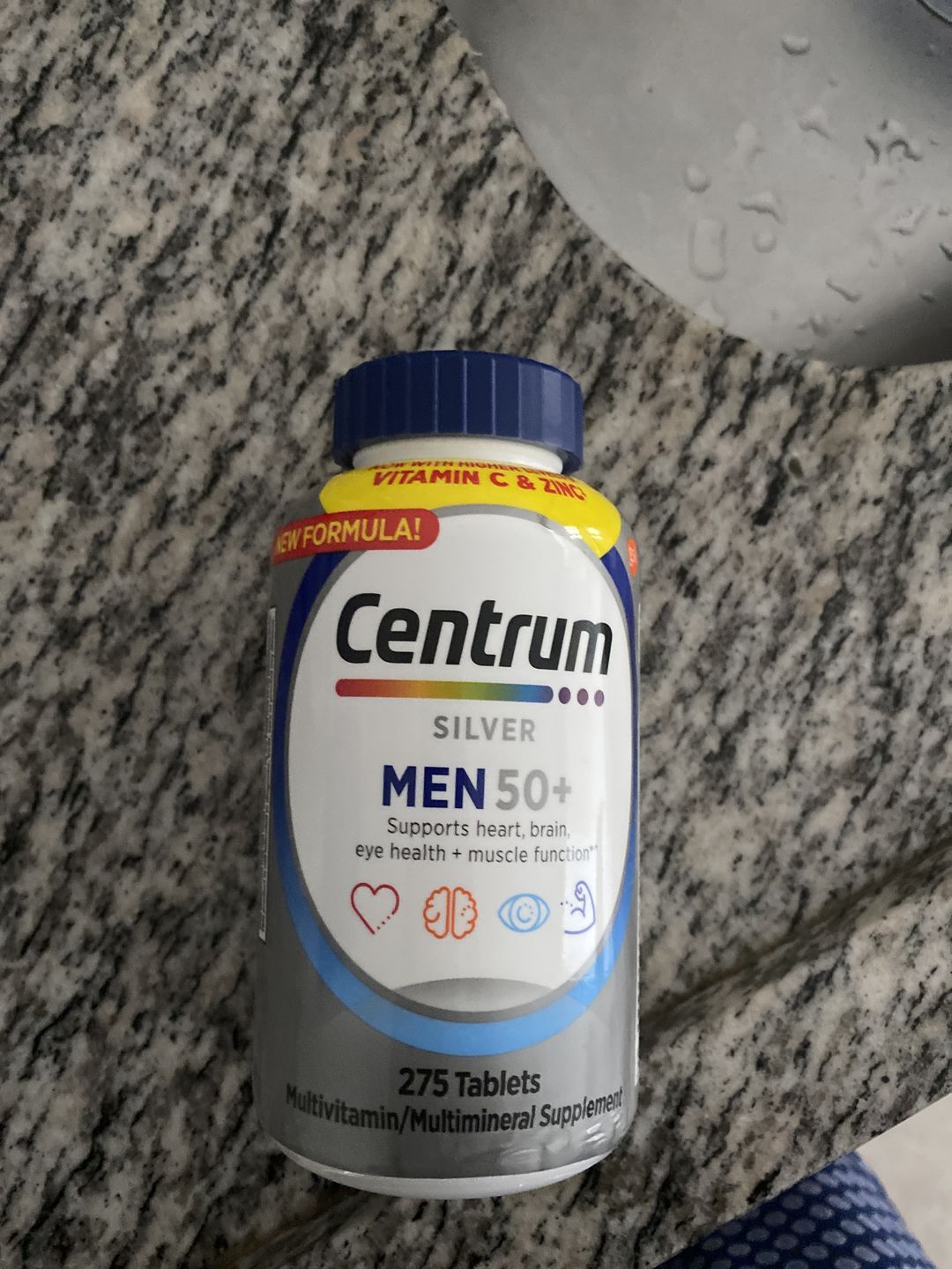Customer photo review of Centrum Silver - Multivitamina para Homens acima de 50 anos (275 Caps)