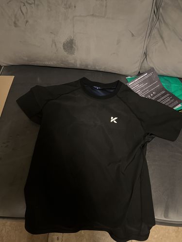 Customer photo review of Men's Heat Trapping T-Shirt