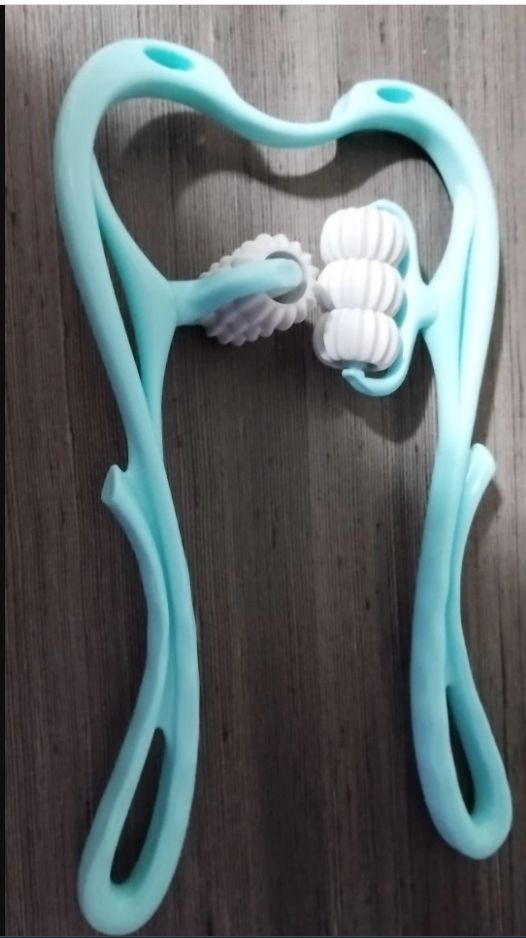 Customer photo review of Saludea Neck Massager