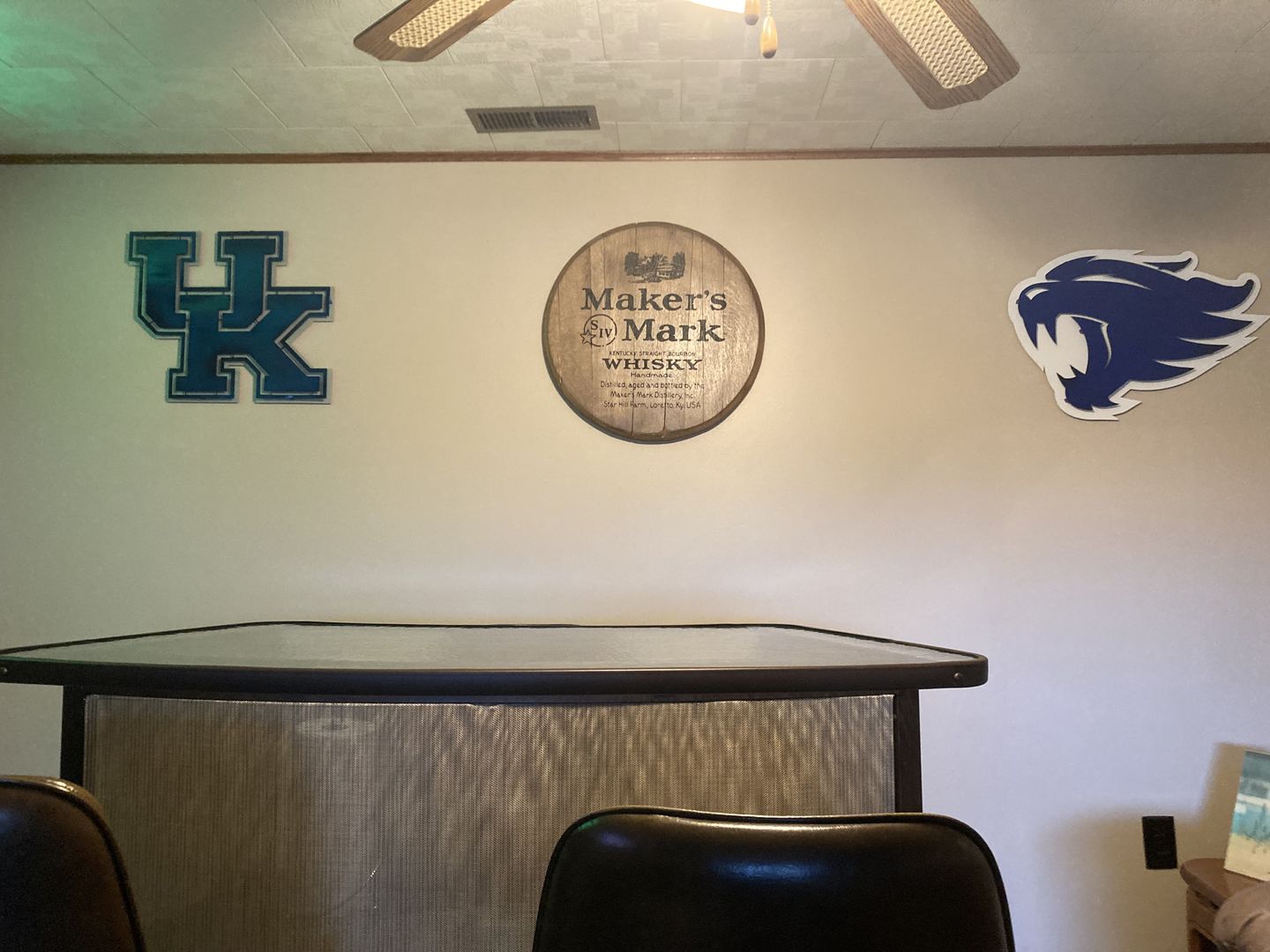 Customer photo review of Kentucky Wildcats WILDCAT 3D Vintage Metal Wall Art