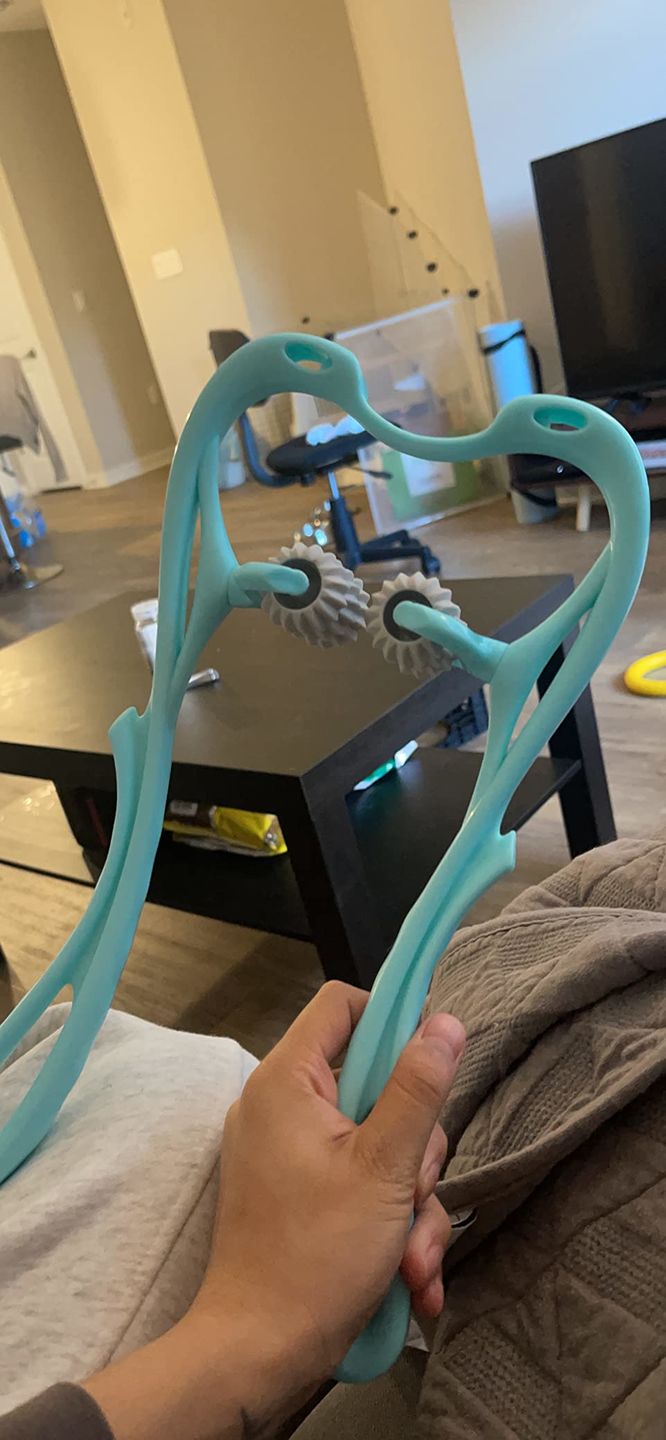 Customer photo review of Saludea Neck Massager