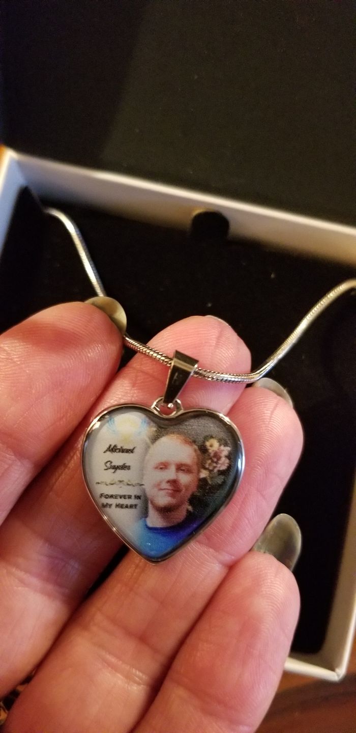 Customer photo review of Custom Name Heart Photo Memorial Necklace