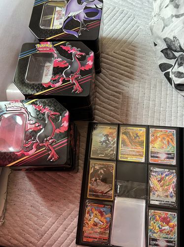 Customer photo review of Pokemon Crown Zenith Collection Tin - 6 Tin Case (Presale)