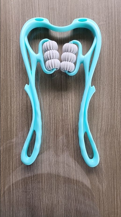 Customer photo review of Saludea Neck Massager