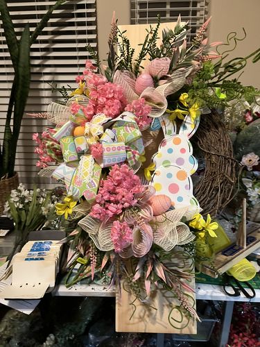 Customer photo review of 15"Hx7.9"L Metal Bunny Bottom Sign Lav/Lt Pnk/Mint/Blk/Wht MD1122