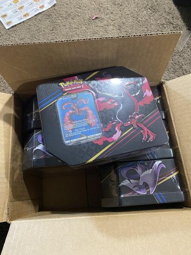 Customer photo review of Pokemon Crown Zenith Collection Tin - 6 Tin Case (Presale)