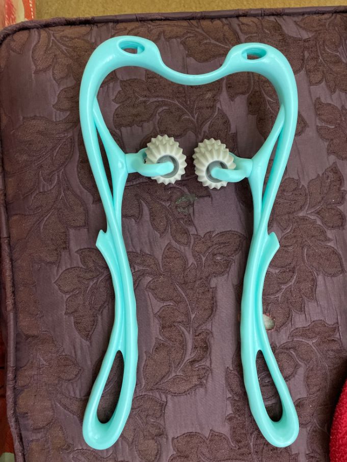 Customer photo review of Saludea Neck Massager