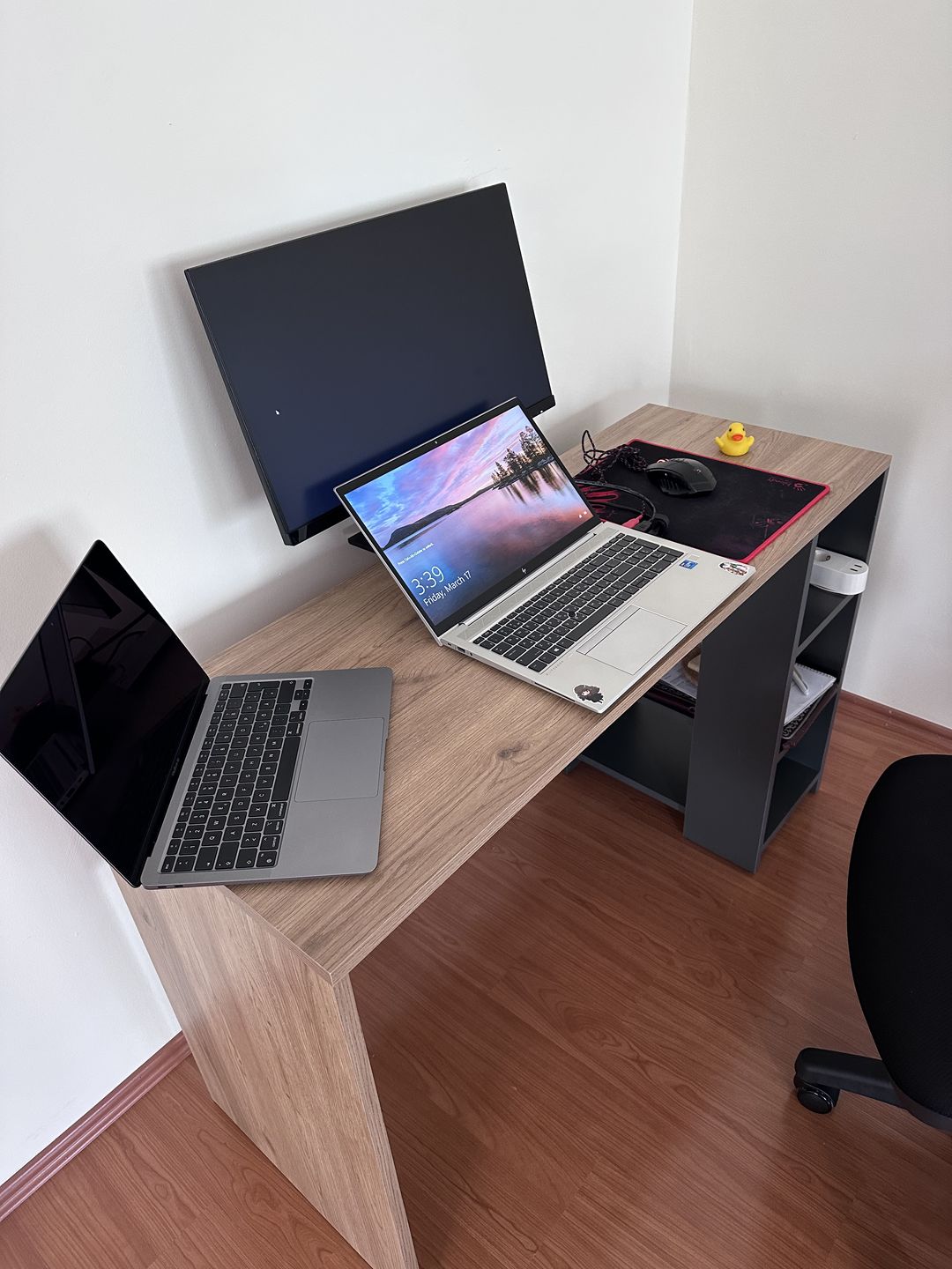 Customer photo review of Rani HA108 Raflı Çalışma Ofis Bilgisayar Masası Antrasit - Sepet Ceviz