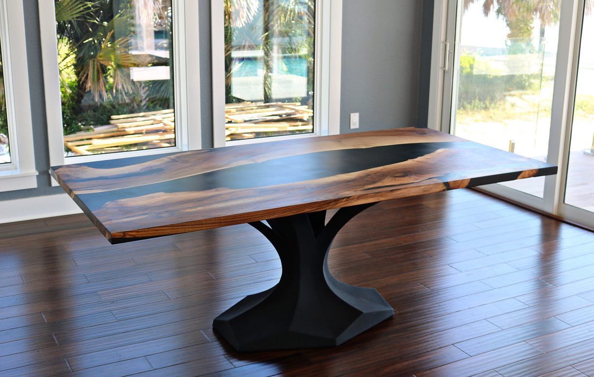 Customer photo review of Metal Table Base - 304 Dentro - 31, 22, 28H inch - Flowyline