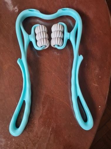 Customer photo review of Saludea Neck Massager