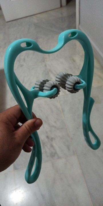 Customer photo review of Saludea Neck Massager