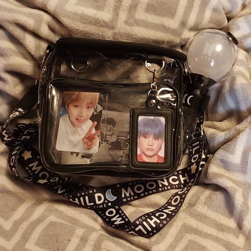 Customer photo review of Ultimate Moonchild Stadium Tour Bag