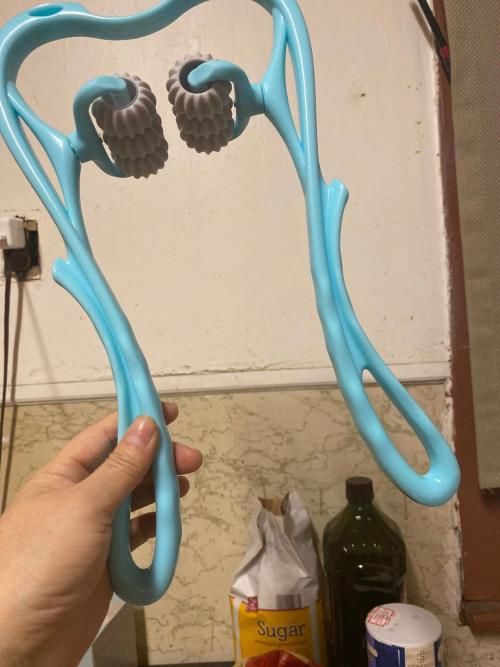 Customer photo review of Saludea Neck Massager