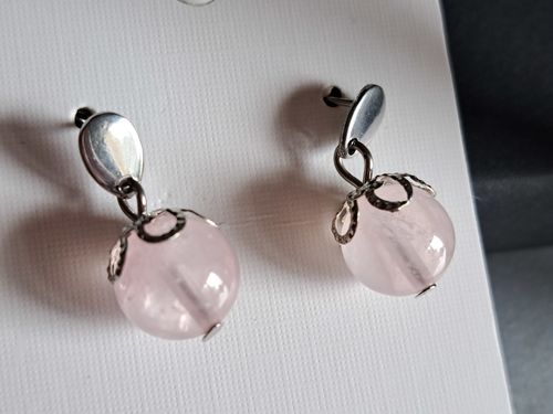 Customer photo review of CLOUS OREILLES QUARTZ ROSE 10 mm