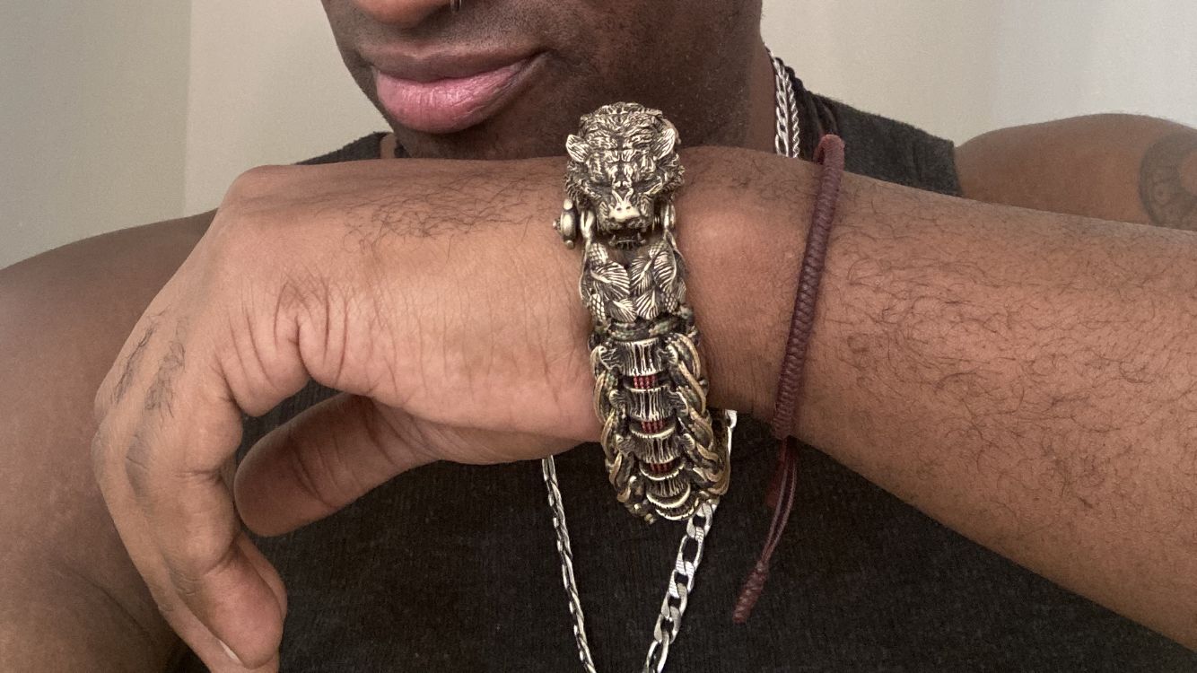 Customer photo review of Tiger Paracord Bracelet