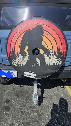 Customer photo review of Sasquatch Bronco Vintage Retro Spare Tire Cover