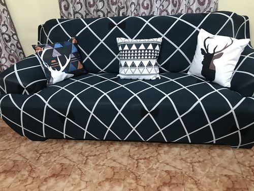 Customer photo review of Trendize Exclusive Stretchable Sofa Cover