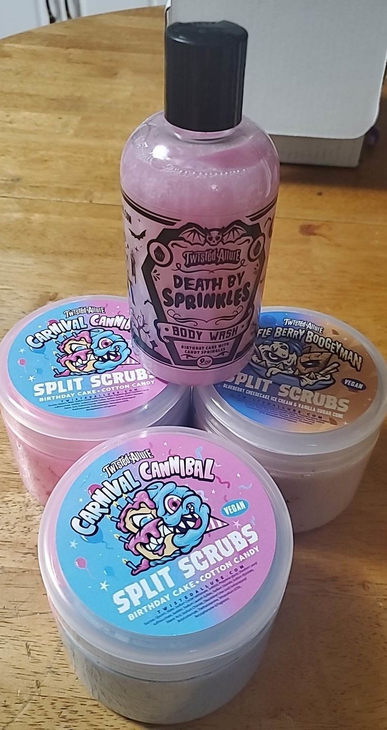Customer photo review of Carnival Cannibal Split Scrub (Birthday Cake & Cotton Candy)