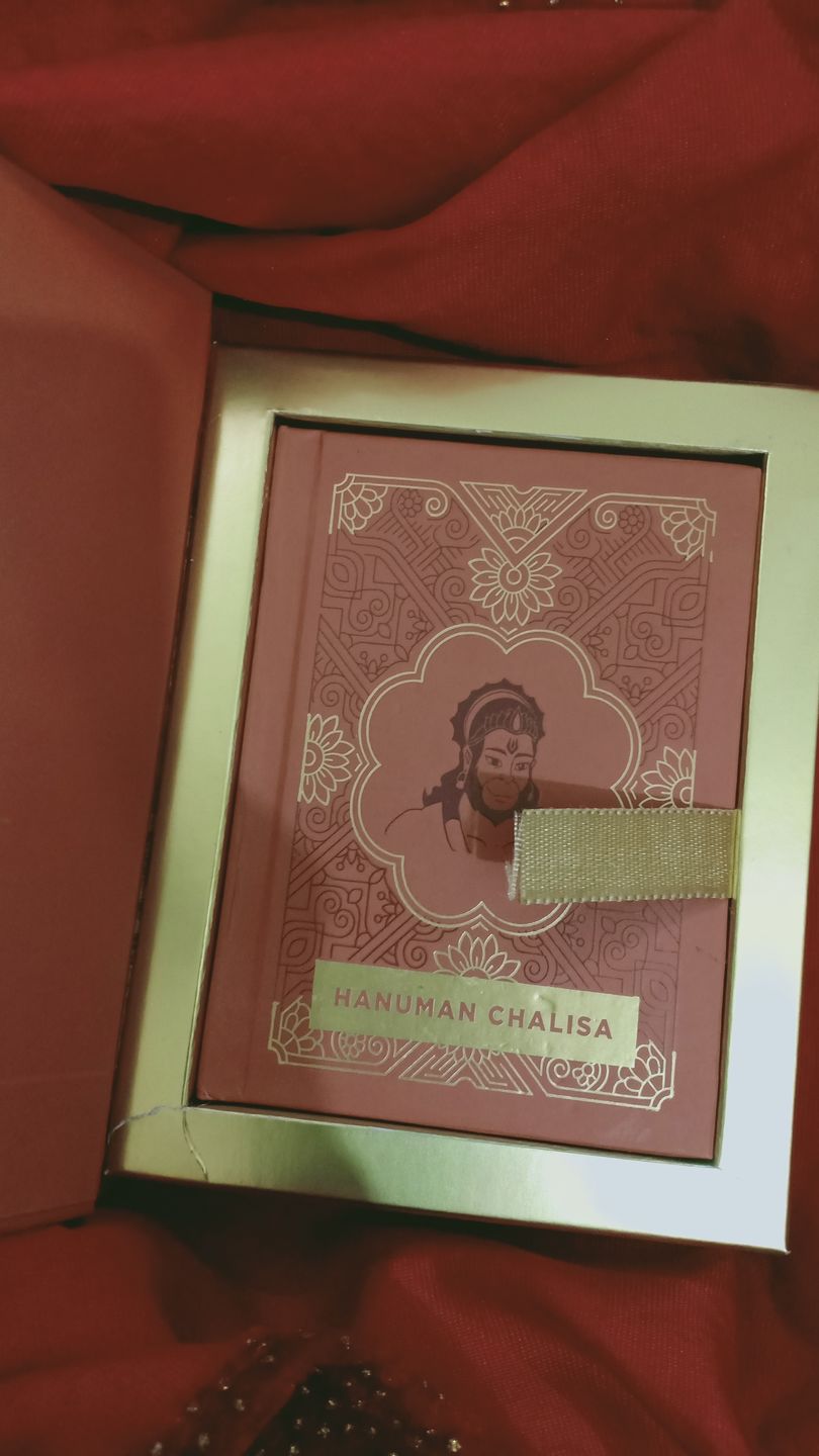 Customer photo review of Hanuman Chalisa Book - Premium Edition in a Gift Case