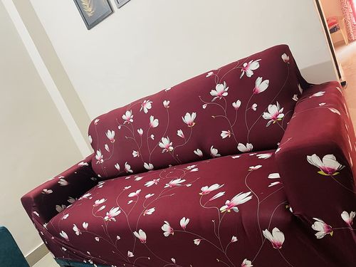Customer photo review of Trendize Exclusive Stretchable Sofa Cover