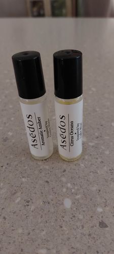 Customer photo review of AROMATIC AMBER PERFUME OIL